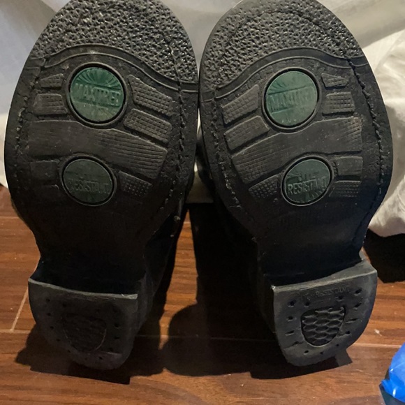 Frye boots size6 - Picture 2 of 4